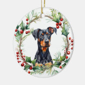 Soulful Doberman Pinscher Dog in Holly Twig Wreath セラミックオーナメント (左)