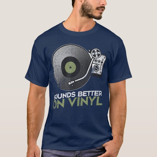 Sounds Better On Vinyl Retro Vinyl Record Playerur Tシャツ (正面)