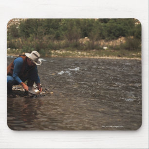 South Platte川の金ゴールドのための人のpanning マウスパッド