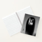 Southwest Adobe Passageway:白黒の写真 ノートブック (内部)