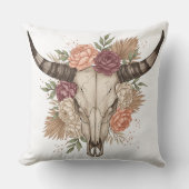Southwestern Boho Design Bull Skull Throw Pillow クッション (正面)