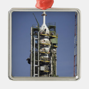 Soyuzのロケットは位置に建ちます メタルオーナメント