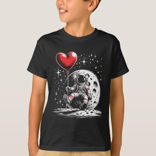 Space Astronaut Heart Bylloon Valentine's Day Vale Tシャツ (正面)