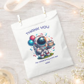  Space Explorer Astronaut Birthday Favor Bag フェイバーバッグ (クリップ留めされた状態)