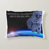 Space ranger accent pillow アクセントクッション (正面)