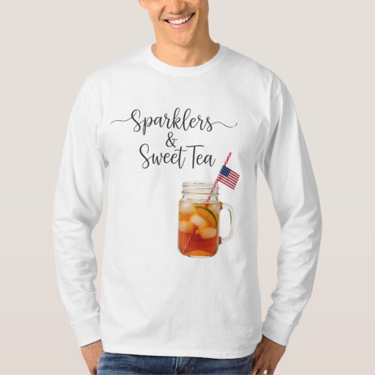 Sparklers & Sweet Tea: Relaxed 4th of July Tシャツ (正面)