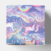 Sparkly rainbow and unicorns on clouds フェイバーボックス (上部)