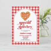 Special Delivery Retro Heart Pizza Baby Shower 招待状 (スタンド正面)