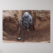 Specialist searches for a weapons cache ポスター (正面)