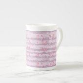 Specialty Mug – Butterfly Garden ボーンチャイナマグカップ (正面右)