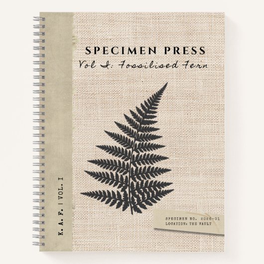 Specimen Press: Fossil Fern Linen Look Organic ノートブック (正面)