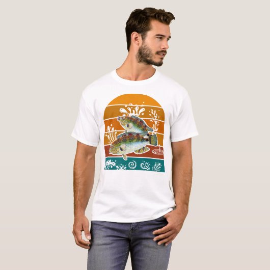 Speckled Sea Trout Retro Fishing Gift Tシャツ (正面フル)