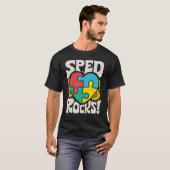SPED Rocks Special Education Teacher Speducator Wo Tシャツ (正面フル)