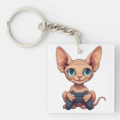 Sphynx Cat Holding Game Controller キーホルダー (正面)