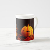 Spirit of Autumn - Still Life ボーンチャイナマグカップ (正面右)