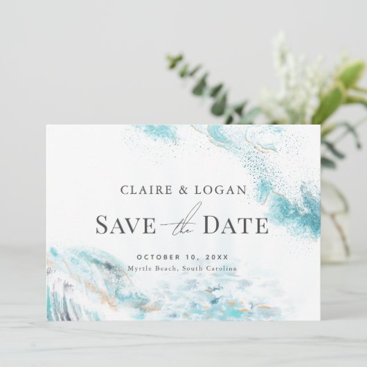 Splashing Blue Waves沿岸の結婚式の日付を保存 招待状 (スタンド正面)