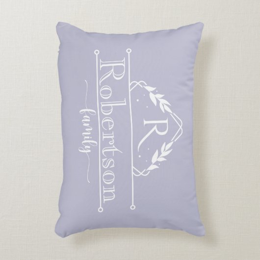 Split Monogram Family Name Soft Lavender Frame アクセントクッション (正面(垂直))