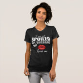 Spoiled by Husband Shirt Design Red Lips Graphic Tシャツ (正面フル)