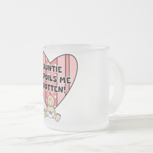 Spoils Me Tshirtsおよびギフトピンクの伯母さん フロストグラスマグカップ (正面右)