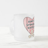 Spoils Me Tshirtsおよびギフトピンクの伯母さん フロストグラスマグカップ (正面左)