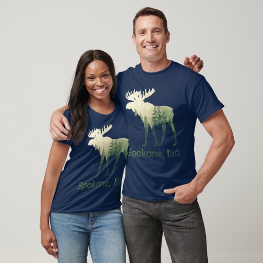 Spokane WA Moose Forest Tree Hunter Wildlife Tシャツ (ユニセックス)