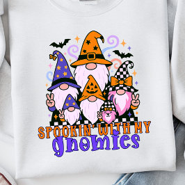 Spookin’ With My Gnomies: Retro Halloween Friends スウェットシャツ