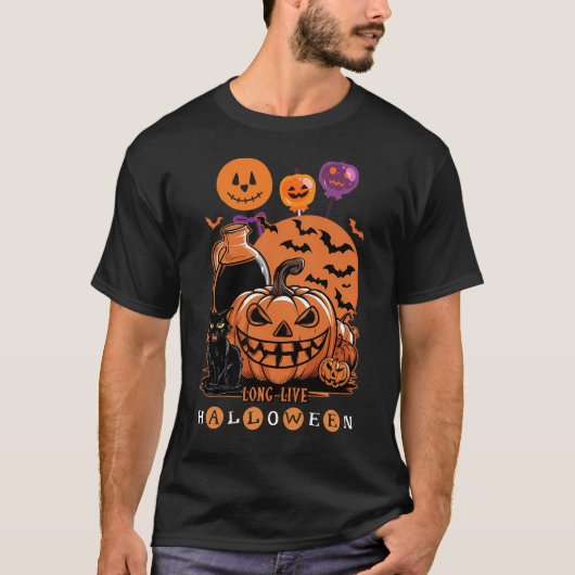 Spooktacular Halloween Fun with Cute Black Cats on Tシャツ (正面)