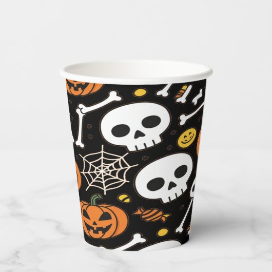 Spooky Bones And Skeletons For Halloween 紙コップ (裏面)