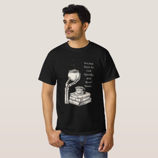 Spooky & Books: Witchy Skeleton Hand Cauldron Tシャツ (正面フル)
