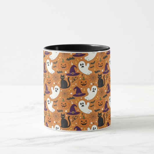 Spooky but Cute Halloween Friends Pattern Mug マグカップ (中央)