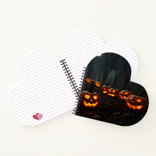 Spooky Candlelit Pumpkin Graveyard Notebook ノートブック (内部)