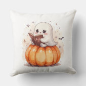 Spooky Cute Ghost Reading – Cozy Halloween Pumpkin クッション (裏面)