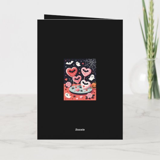 Spooky-cute Halloween Illustration of Heart  カード (裏面)