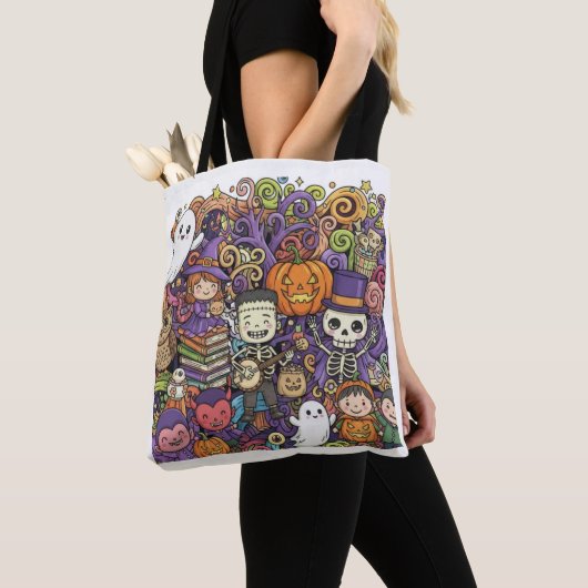 Spooky Halloween Doodle Tote Bag トートバッグ (クローズアップ)