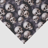 Spooky Halloween Skulls on a Galaxy Background 薄葉紙 (詳細)