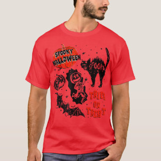 Spooky Halloween Trick Or Treat Pumpkin skeleton C Tシャツ