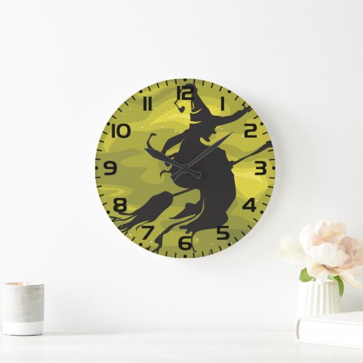 Spooky Halloween Witch Flying on Broomstick ラージ壁時計 (ホーム)