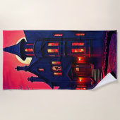 Spooky Haunted House at Dusk Design ビーチタオル (正面)