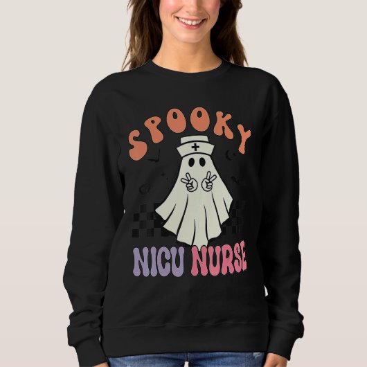 Spooky NICU Nurse Halloween Ghost Retro RN Neonata スウェットシャツ (正面)