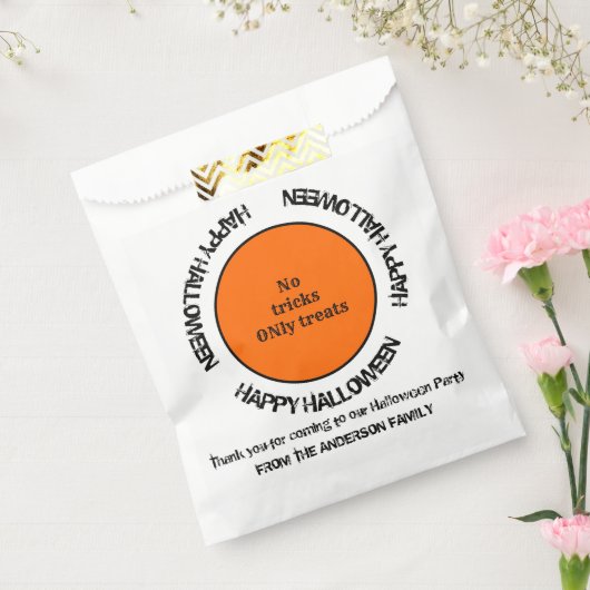 Spooky Scary Typography Modern Happy Halloween フェイバーバッグ (封をした状態)