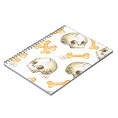 Spooky skulls and bones Halloween pattern ノートブック (左側)
