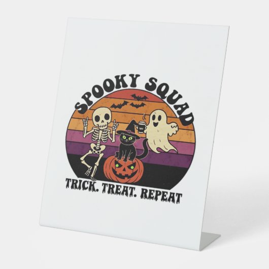 Spooky Squad レトロハロウィンデザイン (ブラックテキスト) - 台座サイン (正面)