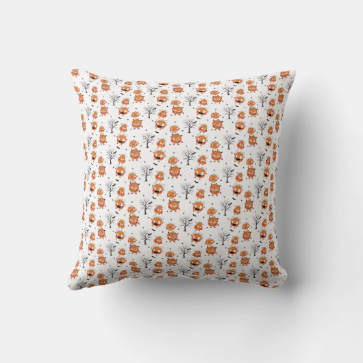 Spooky Sweet Baby Bat Throw Pillow - Halloween クッション (裏面)