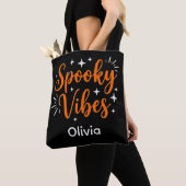 Spooky Vibes Personalized Cute Halloween Trick or トートバッグ (クローズアップ)
