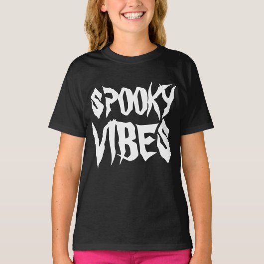 SPOOKY VIBES Tシャツ (正面)