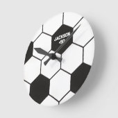 Sporty Black And White Soccer Ball Pattern Custom ラウンド壁時計 (傾斜)