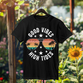 Spread Positivity in Conventitiesスタイル:グッドビベスTシャツ Tシャツ