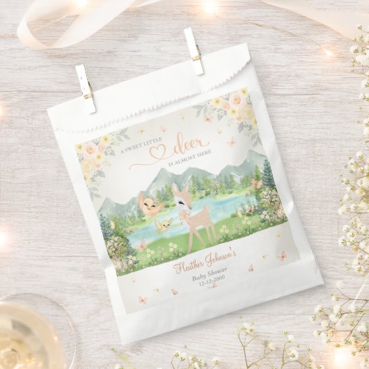 Spring Bloom and Butterflies Deer Baby Shower  フェイバーバッグ (クリップ留めされた状態)