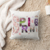 Spring Blooms Floral Typography Throw Pillow クッション (ブランケット)