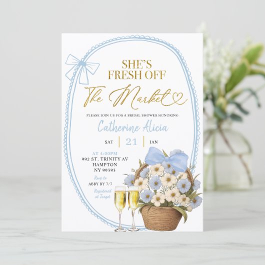 Spring Floral Blue Coquette Daisy Bridal Shower 招待状 (スタンド正面)